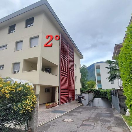 Rocco'S Apartment - In Centro A メラーノ エクステリア 写真
